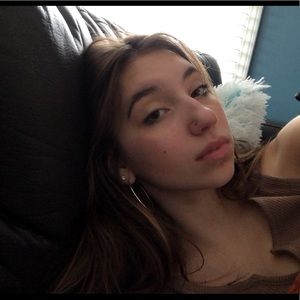 Meet your Posher, Kiana